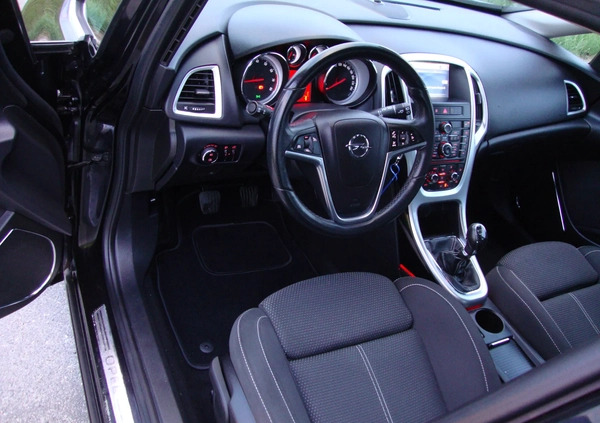 Opel Astra cena 23500 przebieg: 165800, rok produkcji 2010 z Syców małe 704